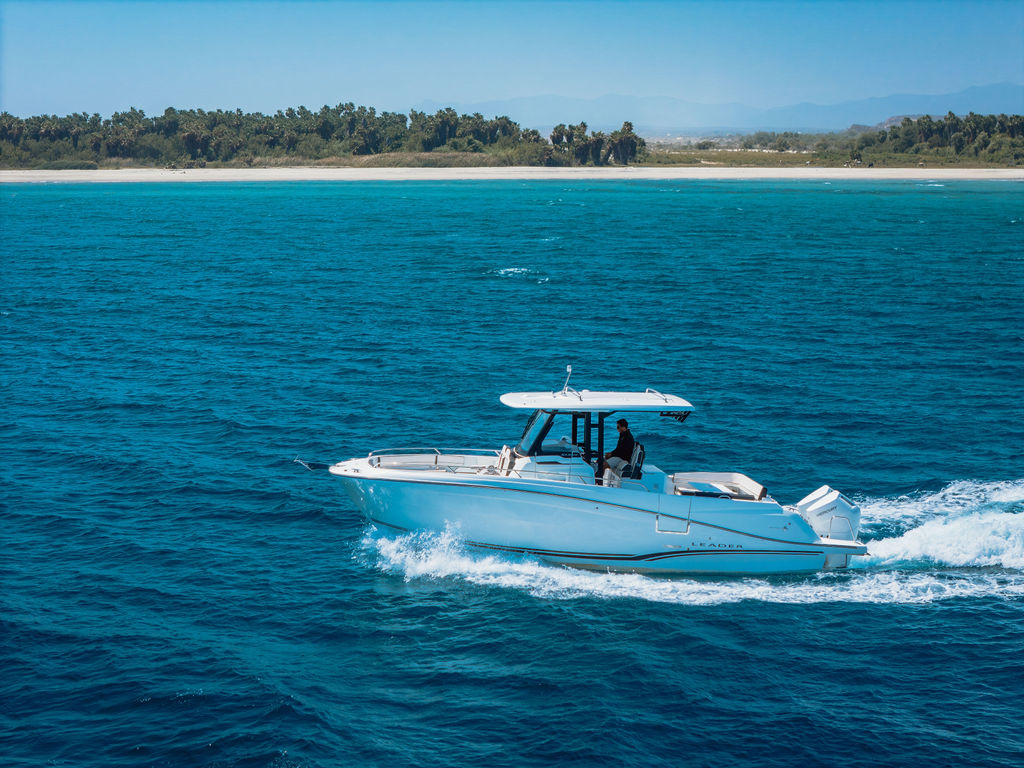 CP2 - 35 Ft Jeanneau Leader